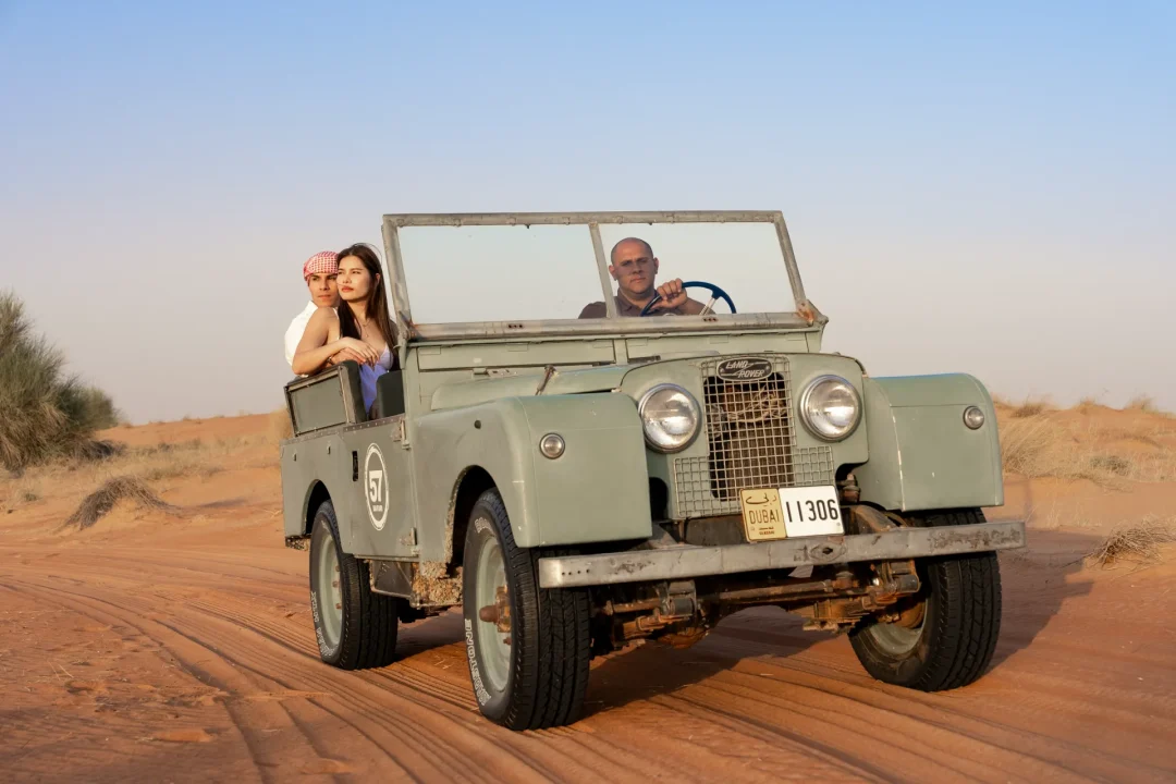 Vintage Land Rover private safari