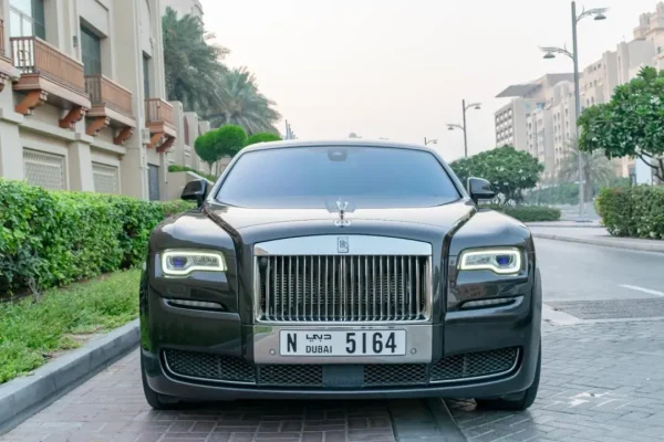 57 Rolls-Royce Luxury Desert Safari (3)