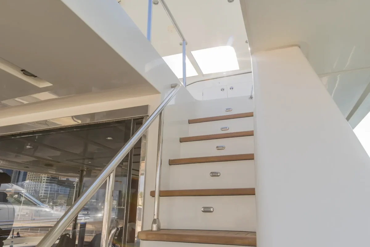 Caliente Yacht Dubai (5)