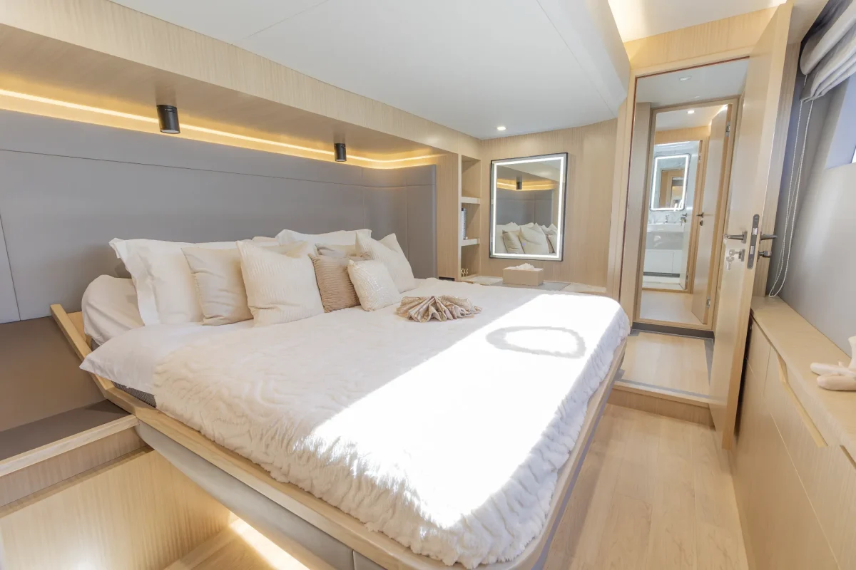 Infinity Yacht Dubai (60)