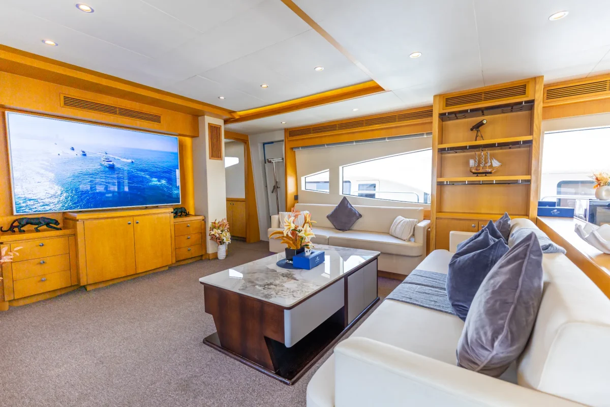 Kona Yacht Dubai (5)