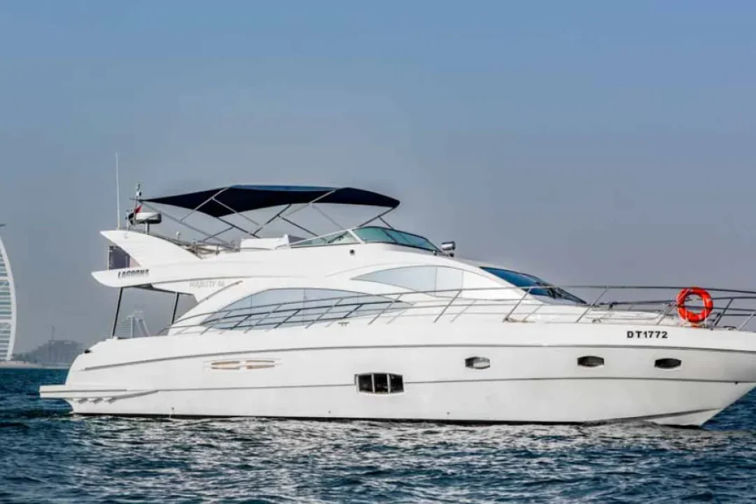 Lagoona 56 Yacht Rental in Dubai (1)